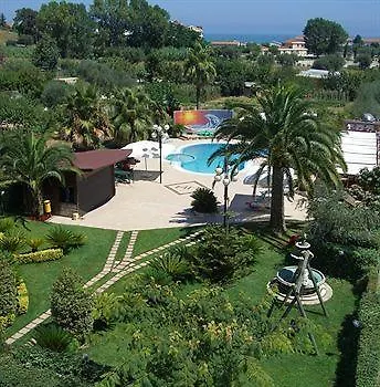 Marina 3*