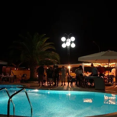 Marina Hotel 3*