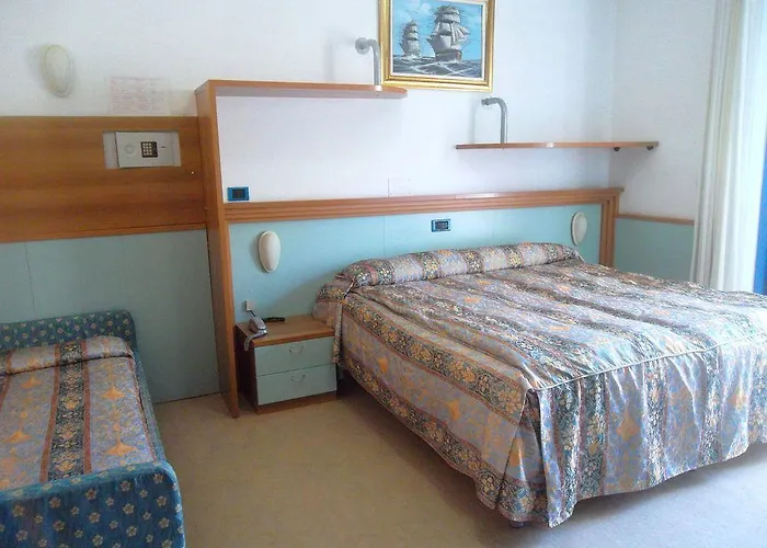 Marina 3* Розето-дельи-Абруцци