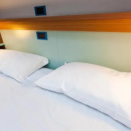 Marina Отель Розето-дельи-Абруцци