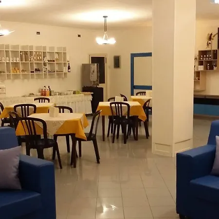 Marina 3* Розето-дельи-Абруцци